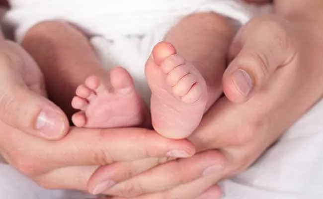 Study Said Childbearing Ability Linked To Shorter Lifespan - Sakshi