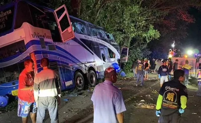 14 Killed 20 Hurt In Thailand As Bus Crashes Into Tree - Sakshi