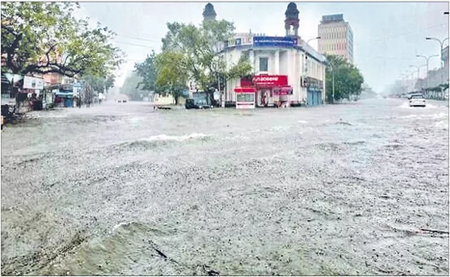 Cyclone Michaung effect in Chennai - Sakshi
