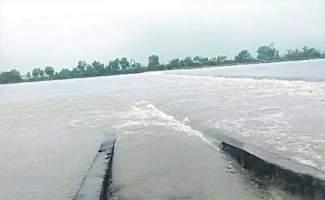 Cyclone Michaung effect of rains in Andhra Pradesh 4 districts - Sakshi