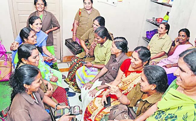 good news apsrtc employees: Andhra pradesh - Sakshi