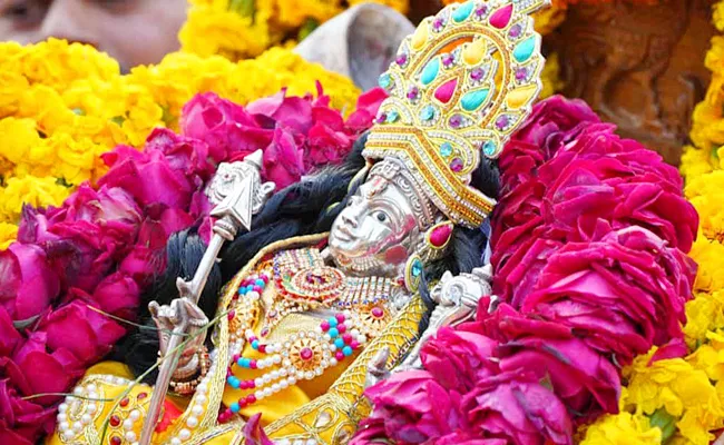 Devotees Visited Bala Rama First Time In Ayodhya Jan 17 - Sakshi