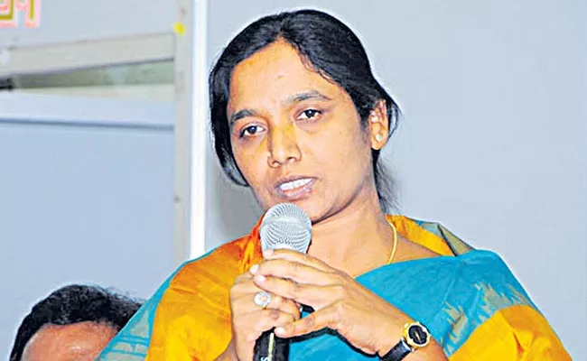 Anantapur: Tdp Leader Paritala Sunitha Is Shocked - Sakshi