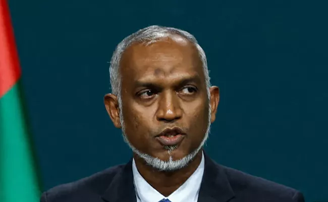 Maldives Boy 14 Dies As President Muizzu Denies Plane From India - Sakshi