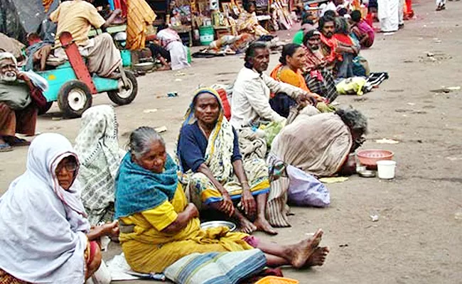 Centre Shortlists 30 Key Cities To Make Them Free Of Beggars - Sakshi