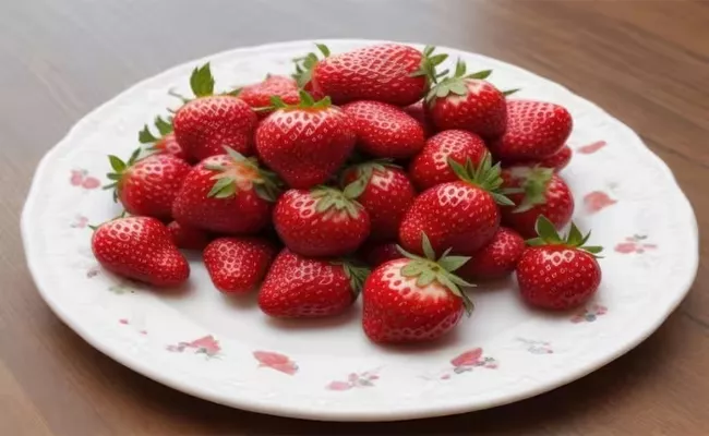 Weight Loss With Strawberry: 5 Reasons This Winter Special - Sakshi