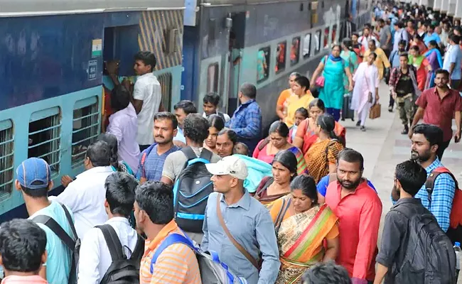 South Central Railway: Four More Special Trains For Sankranti - Sakshi