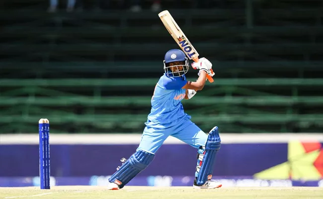 Who is Shweta Sehrawat? UP Warriorz youngster smashes 242 off 150 balls - Sakshi