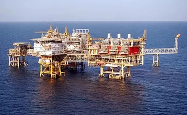ONGC Commences First Oil Production from KG Basin Flagship Deep Water - Sakshi