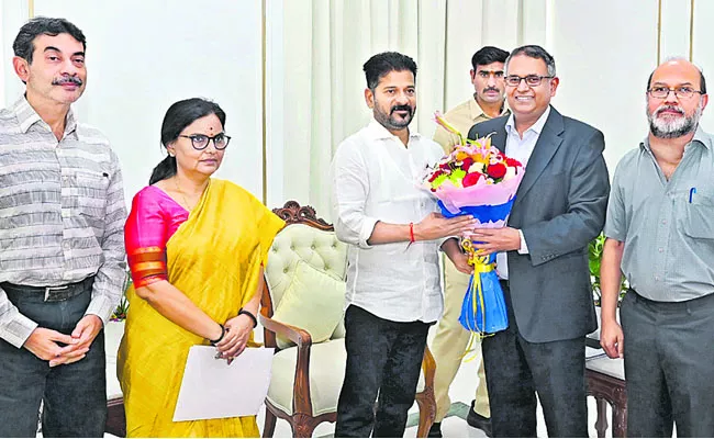 Telangana CM Revanth Reddy keen on reviving BILT pulp mill in Kamalapuram - Sakshi