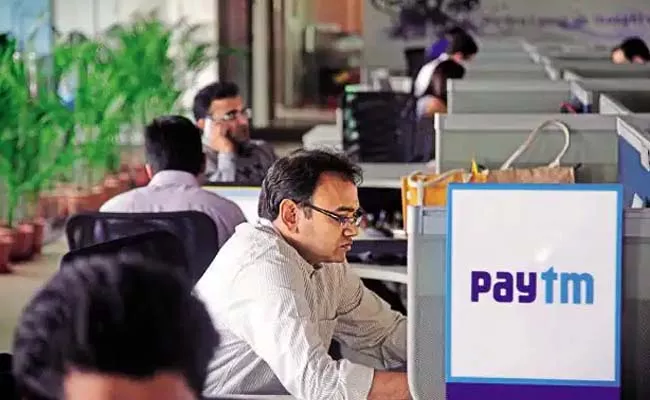 Paytm competitors are hesitating to hire people from fintech firm - Sakshi