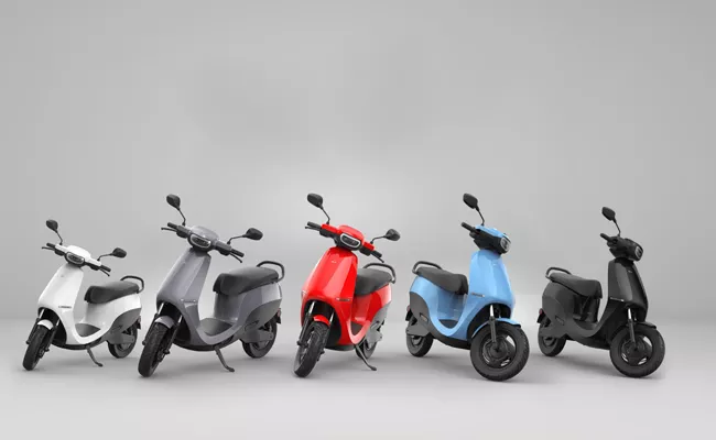 Ola Electric Reduced S1 Scooter Range By Rs 25000 - Sakshi