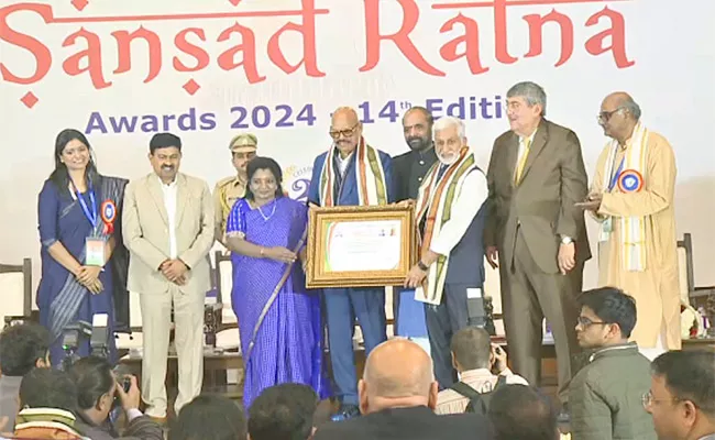 YSRCP MP Vijaya Sai Reddy Got Sansad Ratna Award 2024 - Sakshi