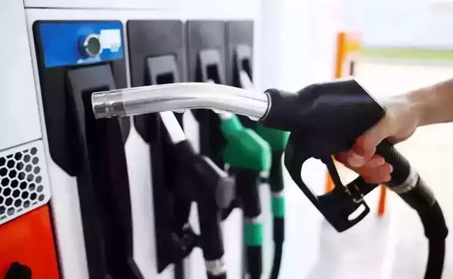 possible reduction in domestic fuel prices Petroleum minister hints - Sakshi