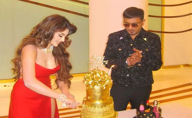Urvashi Rautela Cuts 24 Karat Gold Cake For Her Birthday - Sakshi