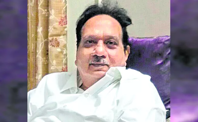 Tollywood Producer And Writer V Mahesh Passed Away - Sakshi