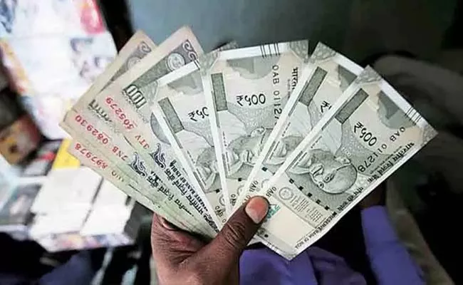 No decision to introduce plastic notes MoS Finance - Sakshi