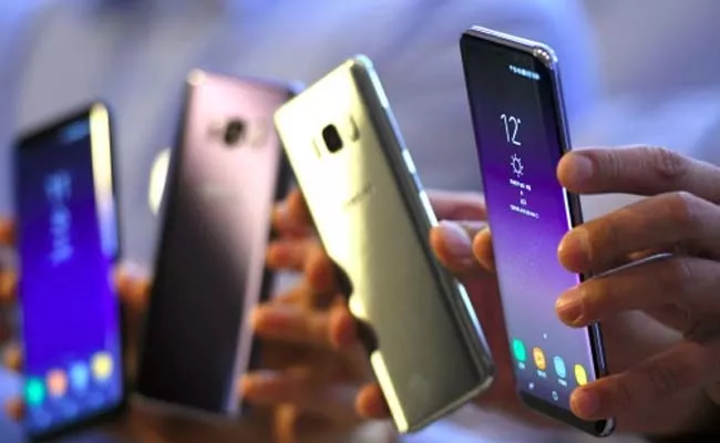 Samsung Leads Smartphone Market In 2023 CMR - Sakshi