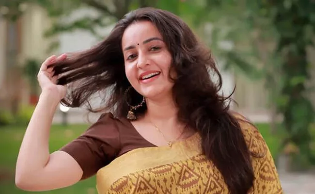 Malayalam Actress Bhama Acts In Only One Tollywood Movie  - Sakshi