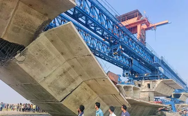 Under Construcion Bridge Collapsed One Dead In Bihar - Sakshi