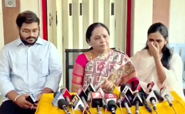 TDP Ex MLA Sugunamma Anguish Over Tirupati Ticket To janasena - Sakshi