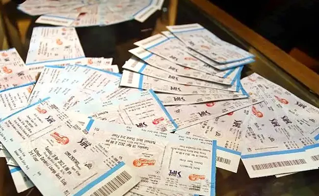 Cyber Fraud Claiming To Sell Ipl Tickets - Sakshi