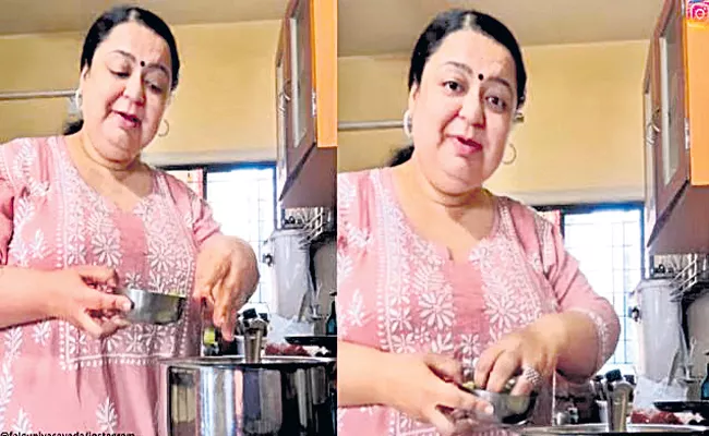 Professor takes a dig at Lets make lunch for husband, kids trending video - Sakshi