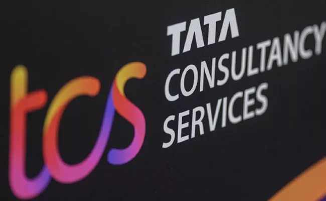 TCS gave our jobs to Indians allege laid off US employees - Sakshi