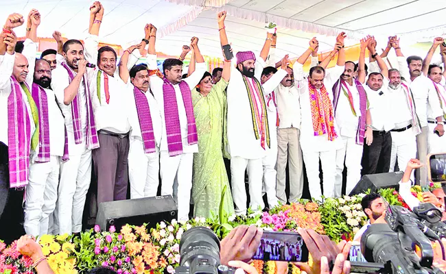 Activists are the strength of Congress party - Sakshi
