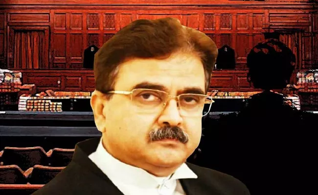 Calcutta HC judge Abhijit Gangopadhyay says he will resign - Sakshi