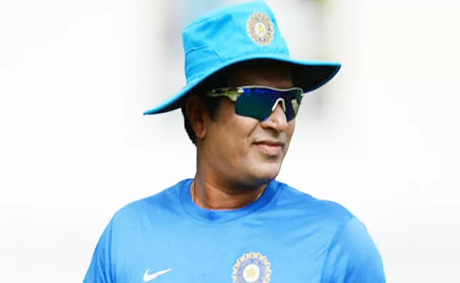 Police Seize Rs 1 Crore From Former India Women Cricket Coach Tushar Arothe - Sakshi