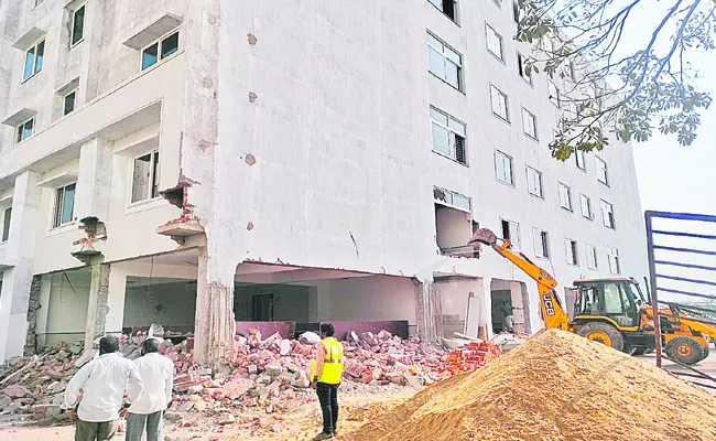 Demolition of MLA Marri Rajasekhar Reddy College building - Sakshi