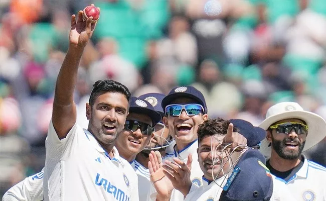 R Ashwin Surpasses Anil Kumble To Record Most Test Fifers For India - Sakshi