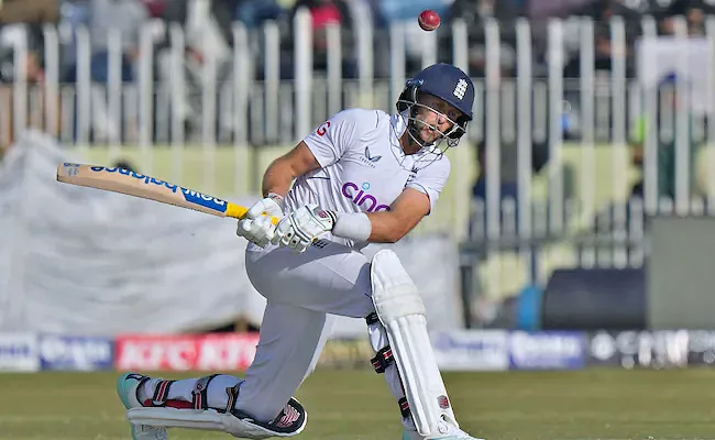 Joe Root breaks Ricky Ponting's Test record against India - Sakshi