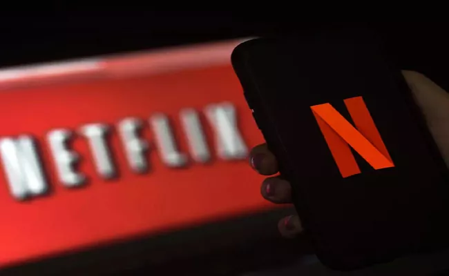 Netflix profits set to soar to record high - Sakshi