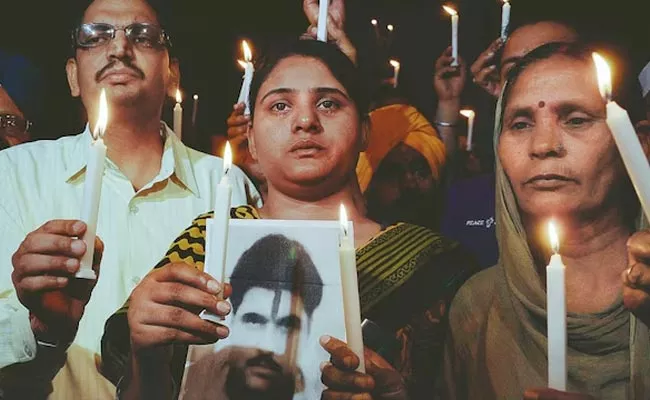 Sarabjit Singhs daughter reacts Amir Sarfaraz deceased its Not justice - Sakshi