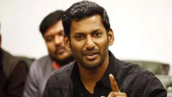 Vishal Comments On Red Giant Movies Monopoly In Kollywood - Sakshi