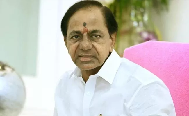 Election Commission Issued Notices To Ex CM KCR - Sakshi