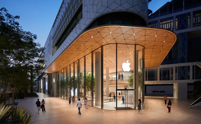 Mumbai And Delhi Apple Stores Consistently Logged Monthly Avg Sales Of Rs 16 Cr TO 17 Cr - Sakshi