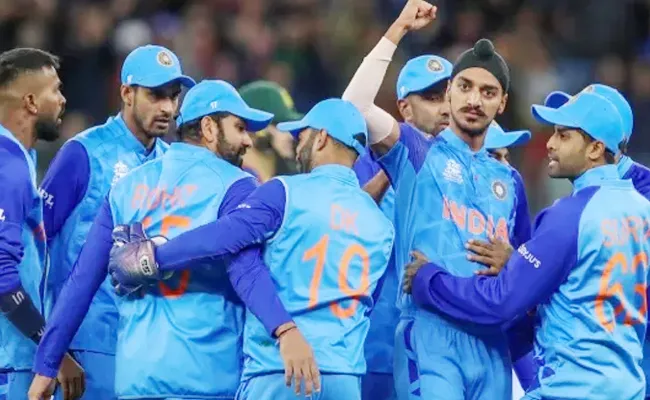 Captain India After Rohit: Harbhajan Wants Sanju To Be Groomed As Next T20I skipper - Sakshi