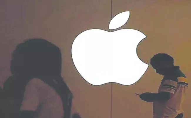 Apple lays off 600 workers in California - Sakshi
