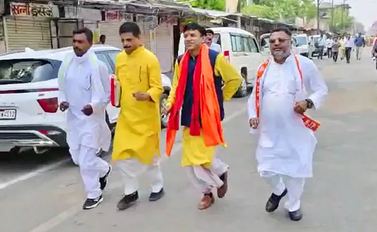 BJP MP Candidate Runs To File His Nomination
