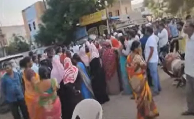 Nandyal Tdp Candidate Office Besieged By Women