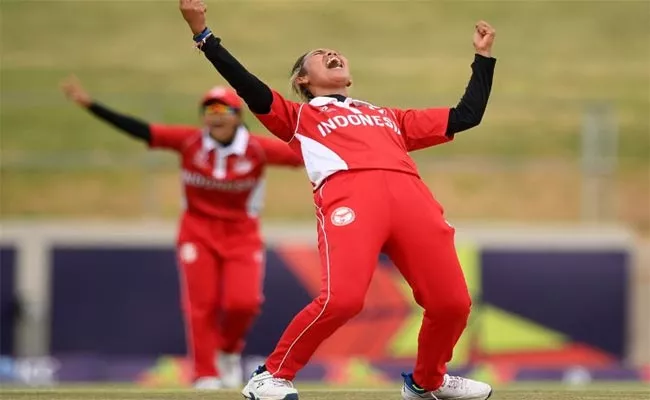 Indonesia Women Cricketer Rohmalia Rohmalia Took 7 Wickets Giving No Runs Against Mongolia