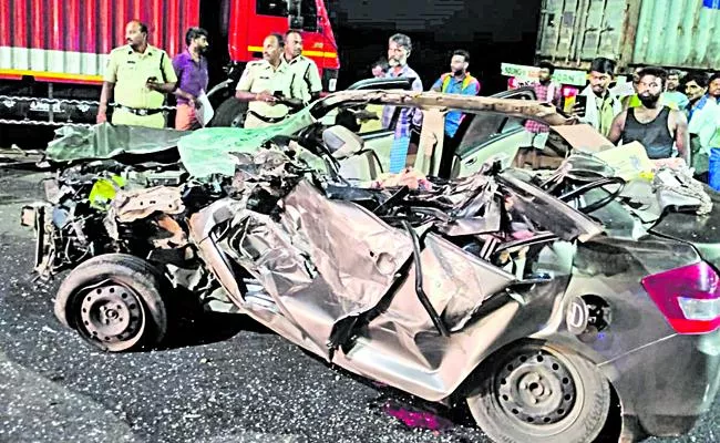 car accident in kavali - Sakshi 