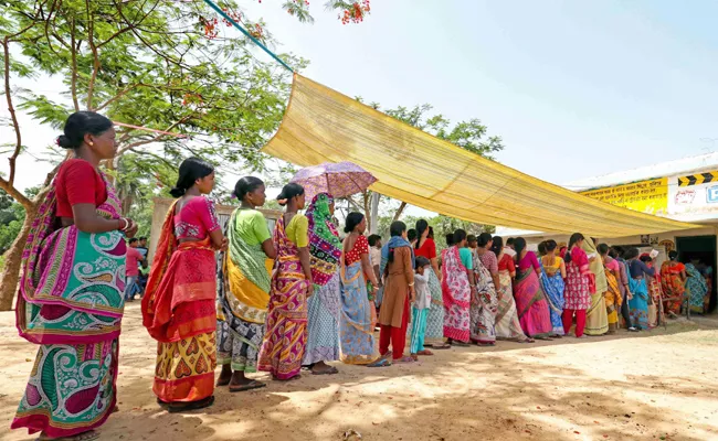 Record Women Voters Turnout - Sakshi