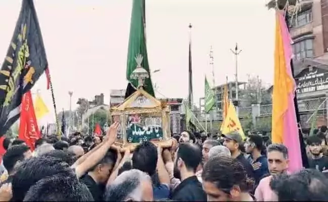 Shia Mourners In Kashmir Allowed Muharram Procession After Over Three Decades - Sakshi