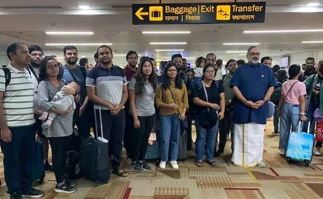 Operation Ajay First Flight 212 Indians From Israel Lands In Delhi - Sakshi