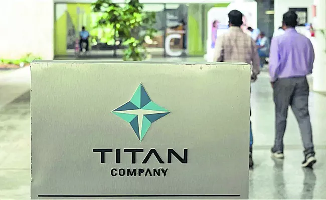 Titan Company To Hire More Than 3000 Employees In Coming 5 Years - Sakshi
