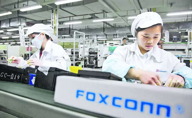 Foxconn plans expansion in India with 1 6 billion outlay - Sakshi